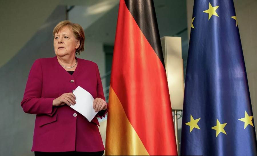Меркель стала жертвой предательства: у Германии отнимают триллионы 
