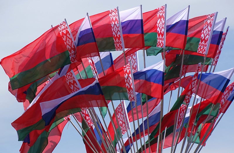 Россия не должна упустить, подаренный Западом, шанс решить «белорусский вопрос» в свою пользу 