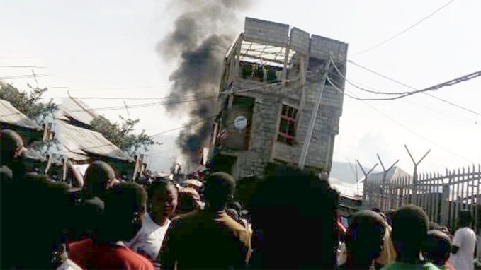 Более 20 человек погибли в результате крушения самолета в Конго 
