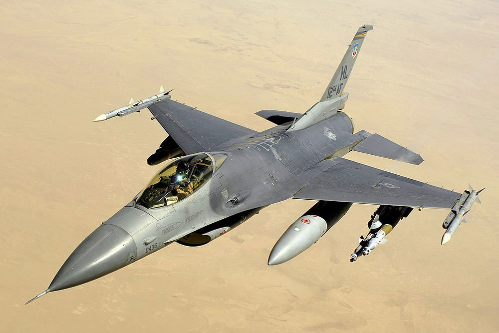 США разозлили испытания С-400 на истребителях F-16 в Турции 