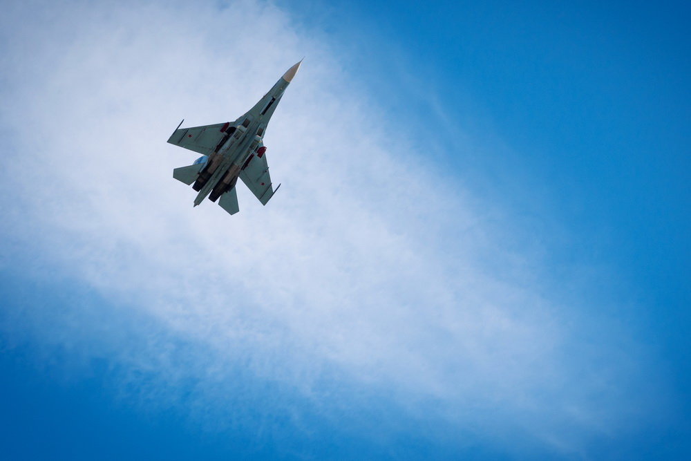 Испортил "Утреннюю почту": как Су-27 чуть не сбил норвежский Orion 