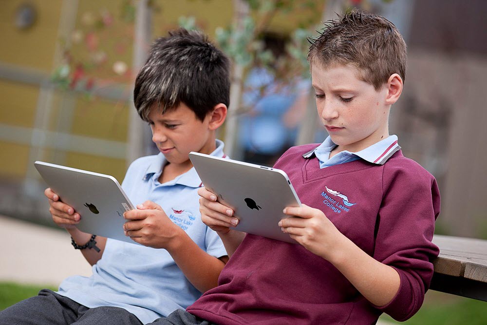 Как цифровая среда влияет на на психику школьников