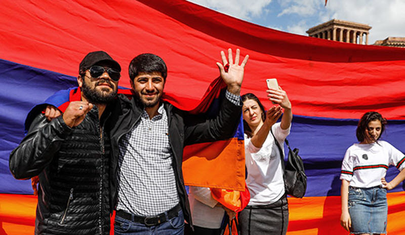 Россия должна поставить на место армянских авантюристов