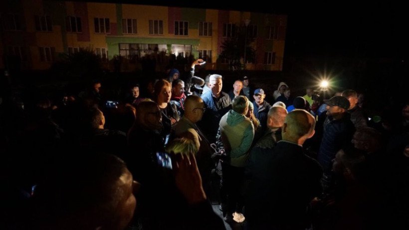 Жители Подмосковья устроили народный сход из-за убийства женщины мигрантами