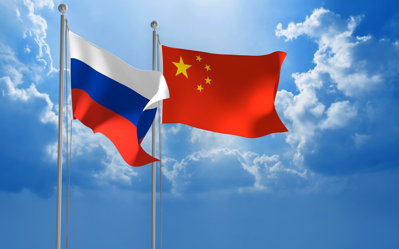 Китай - большой поставщик товаров и продуктов в Россию